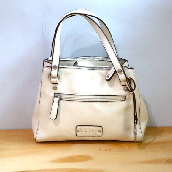 Nicole Miller New York Purse and Cross Body color White detachable strap - Picture 3 of 10